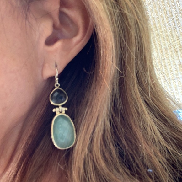 Set of three pairs of casual earrings - Picture 3 of 6